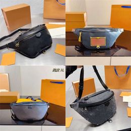 2024 Women LVVS bag Designers Leather Waist Bags For Waist Packs Stylish Fanny Pack Wide Strap Crossbody Chest Bag Shoulder waist bags Chest pack Temperament Bumbag