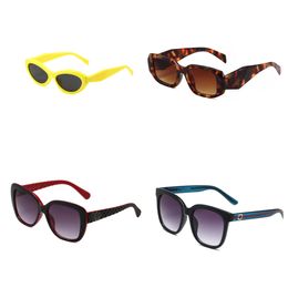 New Fashion Top Hot-selling Designer Sunglasses for Women 90s Retro Trendy Classical Vintage Rectangle Gafas Shades Aesthetic Accessories with BOX