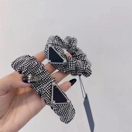 Koreanische Version des vollen Strass-Faltbuchstaben-Stirnbands, modischer Allgleiches-Druckkopfschmuck für Frauen, hohe Qualität, schnelle Lieferung343K