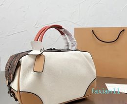 Women's Cross Body Bags soft leather retro style handbag Strap Detachable Adjustable Length High-Capacity purse