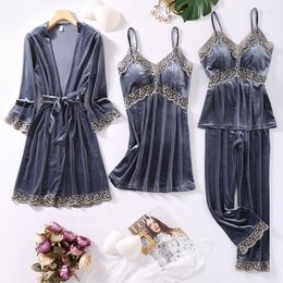 Women's Sleepwear Female Velour Thick Pajamas Four Pieces Set Sexy Lace Trim Bathrobe Nightgown Autumn Winter Loose Velvet Home Clothes