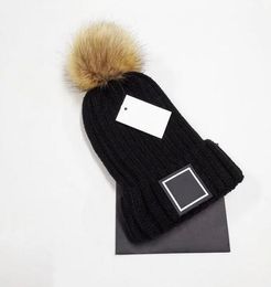 2024 Wholesale Winter caps Hats Women bonnet Thicken Beanies with Real Raccoon Fur Pompoms Warm Girl Caps snapback pompon 552