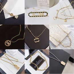 Designer Jewelry Brand Letter Necklace Womens Pendant for Women Copper Girl Wedding Gifts Parties Silver Gold Chain Charm Crystal Neckalce