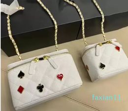 Women Badge Pattern Cosmetic Bags Box Genuine Leather White Classic Handbags Designers Metal Chain Hardware Zipper French Designer Bags