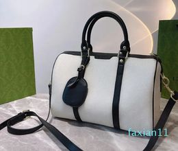 Women's Bag high-quality leather White Black Travel bags Unisex Style High capacity Unisex Handbag