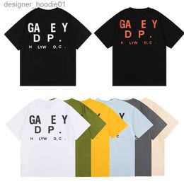 Mens Tracksuits Mens Luxurys T Shirts Women Tees Summer Designer Tshirt Black White Pure Cotton Tops Man s Casual Shirt Tshirts Clothing Street Shorts Sleeve Clothes