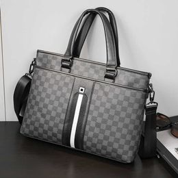 New men's handbag Light business commuting briefcase Leisure business computer file bag Single shoulder bag Crossbody bag