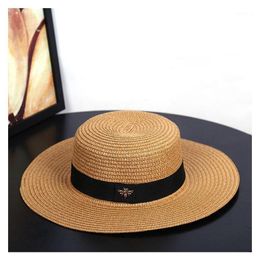 Wide Brim Hats Sun Small Bee Straw Hat European And American Retro Gold Braided Female Loose Sunscreen Sunshade Flat Cap Visors Ha2574