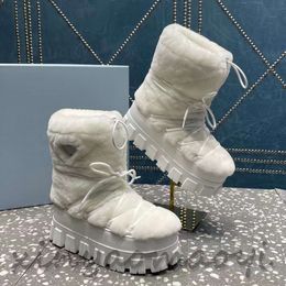 2023ss Stivaletti in pelle di pecora di alta qualità Slip-On Fondo grosso Stivaletto Punta tonda Lace up Sci Scarpone da neve con triangolo marcatore scarpe da esterno da donna designer di lusso