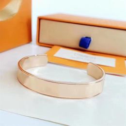 Designer Hollow Cuff Bangle for Women Lover as Valentine's Day Gift Gold Silver Rose-gold X12VVV188z