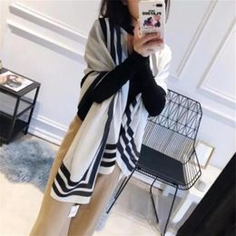 Fashion Classic Design cashmere scarf For Men and Women scarfs Big Letter pattern flowers autumn winter Pashminas Shawls scarves 1304c