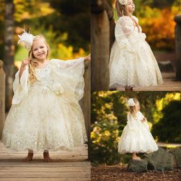 2019 Cute Flower Girl Dresses Jewel Neck Long Bell Sleeves A Line Ankle Length Girls Birthday Party Gowns Custom Lace Kids Formal 290d