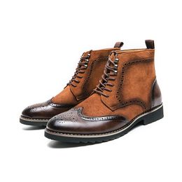 Botas masculinas de alto topo imitatio European American Fashion Boots Autumn Winter New Style Men Boots de tornozelo para meninos Sapatos de festa 38-45