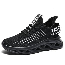 Dress Shoes Fashion Flying Woven Sock Shoes Men High Top Chunky Outdoor Sneakers Men Damping Non-slip Shoes Men Casual Shoes Zapatos Hombre 230915