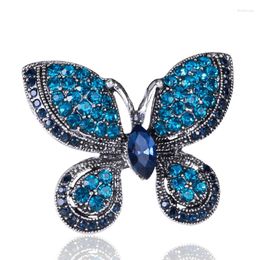 Brooches Luxury Shining Rhinestone Butterfly For Women Unisex 5-color Insect Weddings Office Brooch Pins Gifts