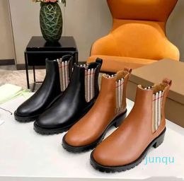 Vintage Cheque Leather Chelsea Boots Striped Ankle Boot Luxury Brown Shoes Winter Coarse Heel Booties