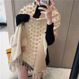 22 fashion Paris design 100% Cashmere Scarf men's and women's same brand letter scarf large shawl warm thickened wool 70243m