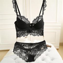 New design women's sexy gauze lace embroidery spaghetti strap bustier vest and shorts panties twinset perspective sexy underw199P