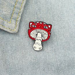 Mini Red Mushroom Frog Cowboy Brooch Alloy Paint Smiling Face Collar Pins Women Girls Backpack Clothes Badge Fashion Accessories W219f