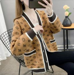 Womens Sweaters Cardigan Luxury Designer Sweater Fashion Brand High Quality Button Wool Knit Jackets Women Clothing