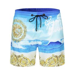 2022 Summer new men's pants fashion leisure beach pants silky fabric shorts design style high-end brand fy 05267S