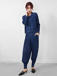 Women's Two Piece Pants Miyake Pleated Denim Pant Sets 2023 Spring Casual Single Breasted T-shirt Tops Wide Leg Haren Suits