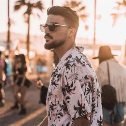 2020 Summer Men Pink Hawaiian Shirt Palm Tree Printed Short Sleeve Tropical Aloha Shirts Mens Social Holiday Vacation Clothing256N