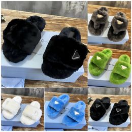 Shearling Sandals Women Slippers Designer Fluffy Sandals Winter Fuzzy Fur Slides Plush Slipper Wool Sliders Shoes Luxury Flat Mules Warm Sandal