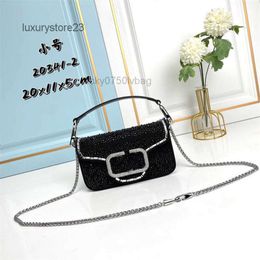 Valentines VT V-buckle Crystal Designer bag Brass Buckle Purse Bag Mini Magnetic Bags Handbag Lady Chain Luxury Premium Sliding Women's Light Diamond Inlaid Un0m