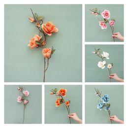 Decorative Flowers Artificial Magnolias Flower Charming Real Touch Fabric 3 Heads Fable For Home Living Room Decoration