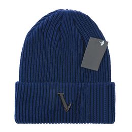Designers beanie winter luxury mens women warm bonnet knitted wool casquette casual cap fitted travel skiing sport fashion Portable Creative Network Red hat