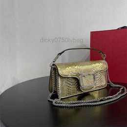 Valentines VT V-buckle bag Lady Diagonal Versatile Crystal Purse Bag Small Bags Chain Designer Cross Winter Women's Armpit Square Handheld Lk2u