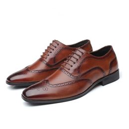 Men's Classic Retro Brogue Shoes Mens Lace-Up Leather Dress Business Office Flats Men Wedding Party Oxfords EUR Sizes For Boys Party Dress Shoes