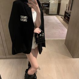 Autumn new women's clothing light luxury customized two-button v-neck suit European hot style white cuff suit jacket