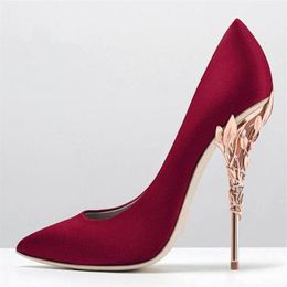 Women Solid Eden Heel Pump Super sexy women wedding shoes Ornate Filigree Leaf Pointed toe Haute Couture SHOES305g