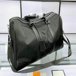 Designer Large capacity Nylon Duffle Handbag Unisex Large Capacity Commerce Travelling Knapsack Bag Black Sports Package Portable 253l