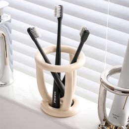 Toothbrush Holders Creative Toothbrush Holder Nordic Style Ceramic Storage Rack Makeup Brush Cosmetic Pencil Holder Bathroom Accessories Home Decor 230918
