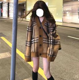 Women's Sweaters 2023 Autumn/Winter New Loose V-neck Knitted Cardigan Women's Coat Plaid Printed Women's Sweater