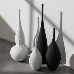Vases Ceramic Vase For Decoration Simple Creative Design Handmade Art Living Room Model Home Decor Black And White Sty