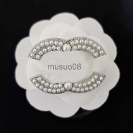 Other Fashion Accessories Brand Designer Letters Brooch Fashion Famous C Double Letter Brooches Crystal Pearl Charm Luxury Couples Individuality Rhin J230918