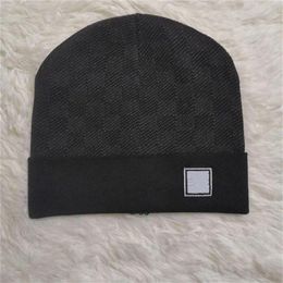 2022 Fashion high-quality beanie unisex knitted hat classical sports skull caps ladies casual outdoor warm for man's303q