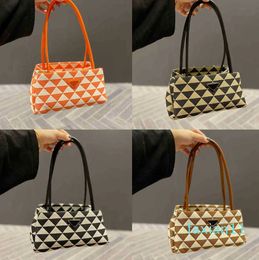 Pbag the Tote Bag Triangle Handbag Canvas Designer Bags Women Shoulder Bag Classic Design Crossbody Purses