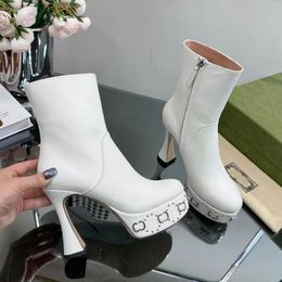 Fashion Women leather half boots Luxury Designer Shoes Platform Heel Rivet Motorcycle Boot Casual Side Zipper Work Boots Round Toe 14cm High Heels Ankle boot