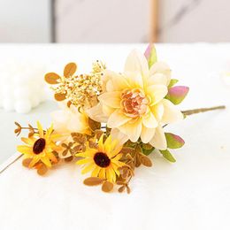 Decorative Flowers 1PC DIY Background Decoration 6 Head Dahlia Chrysanthemum Bouquet Vintage Autumn Home Wedding Simulation Handmade