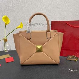 Valentines VT V-buckle Purse Genuine Women's bag Lady Bag Metal Bags Designer Fashion Leather Big Rivet Handbag One Shoulder Crossbody Wgtj