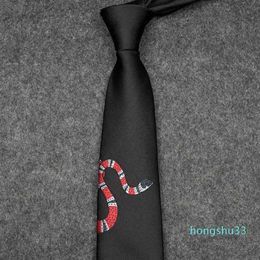 2021 the designer Europe and America new men's fashionable Personalised embroidery coral snake formal business professional l2660