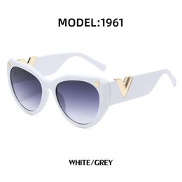 Women'S Designer Sunglasses Cat Eye Sunglasses V Letters Sun Glasses UV400 For Outting Brown Colour