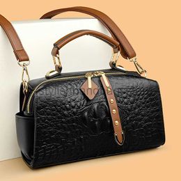 Shoulder Bags Luxury Crocodile Pattern Handbag and Exquisite Women's Messenger Bag High Quality Leather Cross Body Sacstylishhandbagsstore