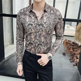 2020 Spring Snake Grain Printing Man Self-cultivation Long Sleeve Leisure Time Formal Shirts For Men Camisa Slim Fit Masculina215l