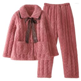 Women's Sleepwear 2pcs Thickened Pyjamas Plush Coral Velvet Warm V-neck Top Loose Trousers Lovely Flannel Loungewear Set For Women